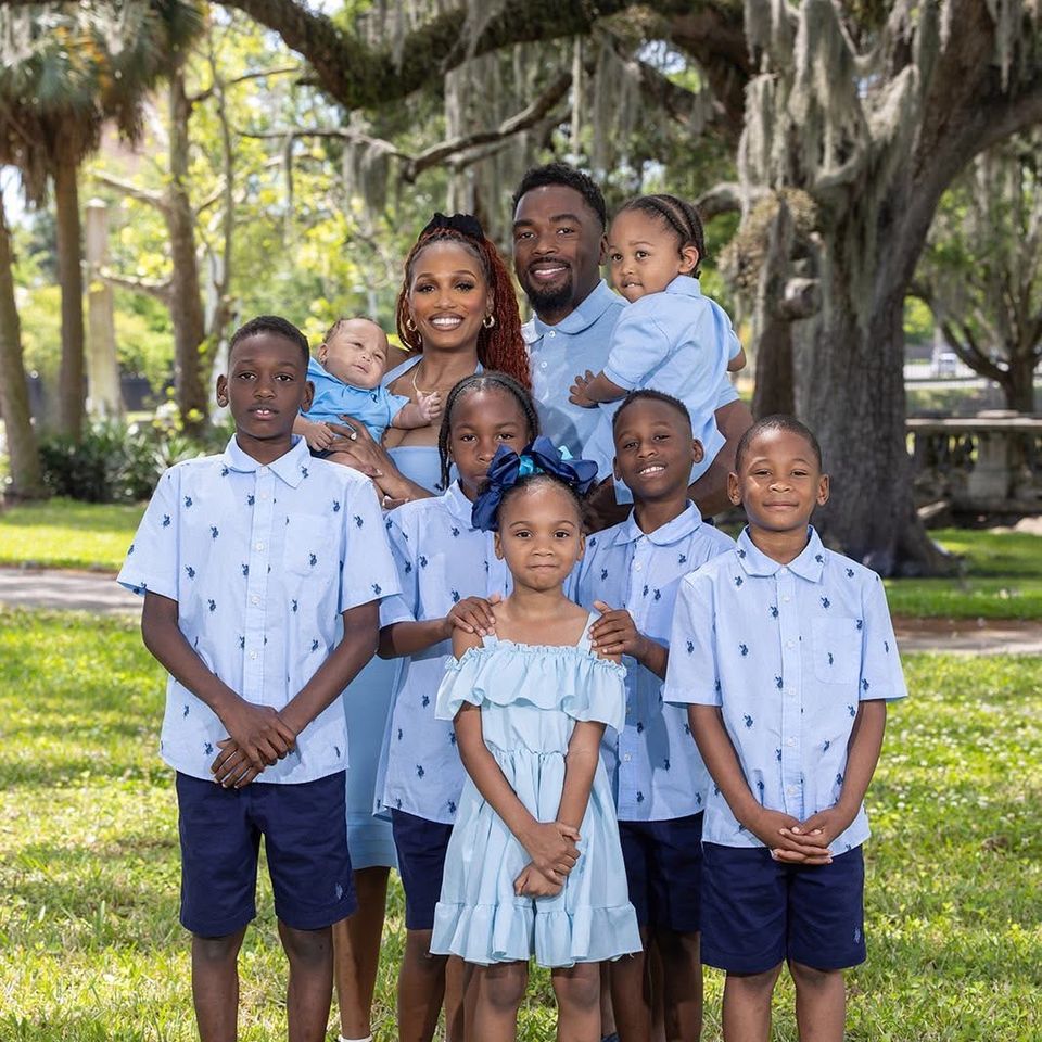 29-Year-Old Mother of Seven Killed in Jacksonville Crash as Family Calls for Support After Tragic Loss