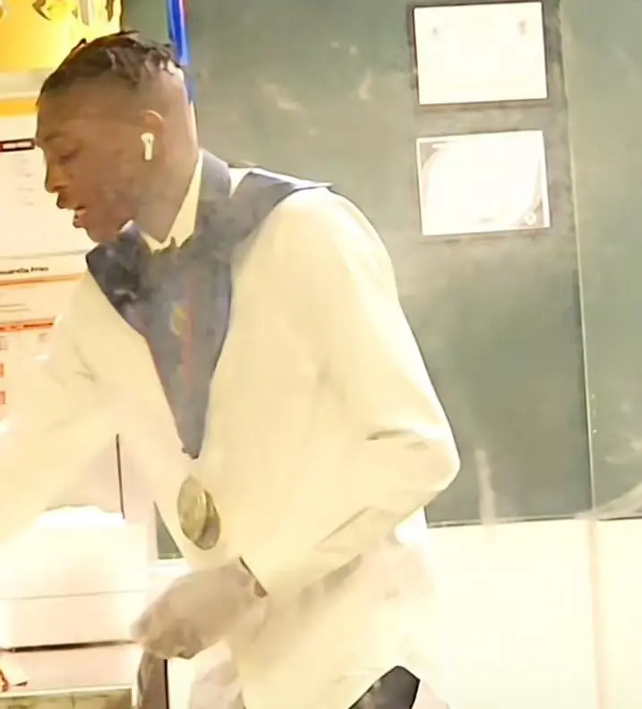Georgia Teen Works Burger King Shift in Graduation Medals, Raises $85K for College
